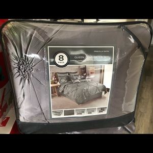 8 piece queen size comforter